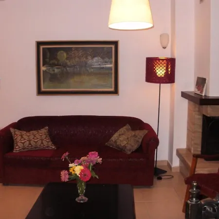 Luxurius Comfy 2-floor With Big Yard