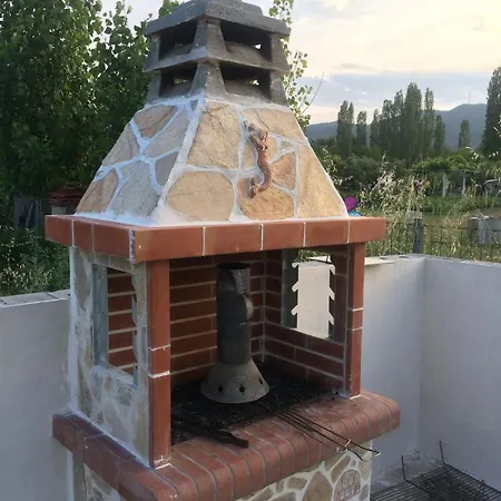 Luxurius Comfy 2-floor With Big Yard