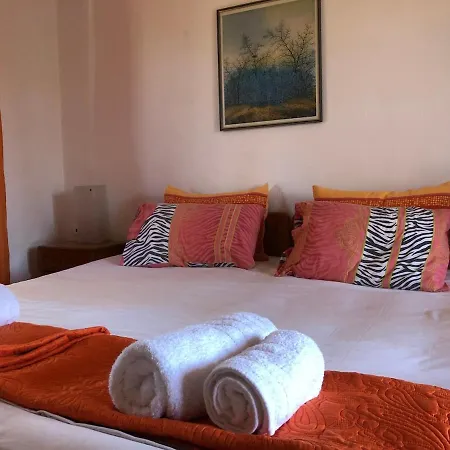 Holiday home Luxurius Comfy 2-floor With Big Yard