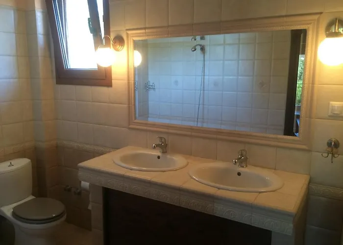 Luxurius Comfy 2-floor With Big Yard * 锡基亚