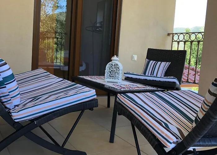 Luxurius Comfy 2-floor With Big Yard Tatil Evi Sykia